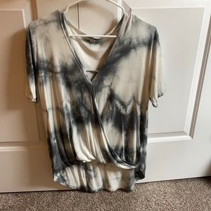 American Eagle shirt